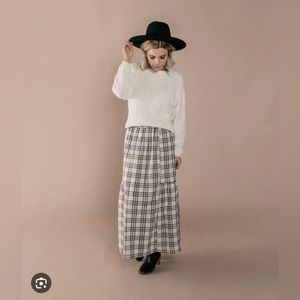 Rylee + Cru women’s plaid skirt • size M • EUC